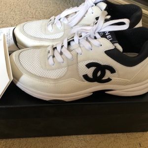CHANEL sneakers 38.5
